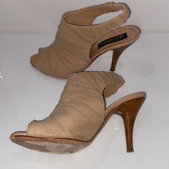 Catherine Malandrino Nude leather w/net peep toe sling backs 4” heel Italy SZ 38 - Picture 13 of 16